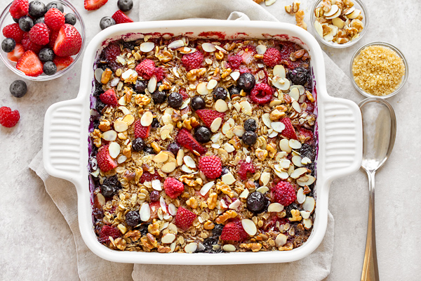 Summer Berries Baked Oatmeal Breakfast 